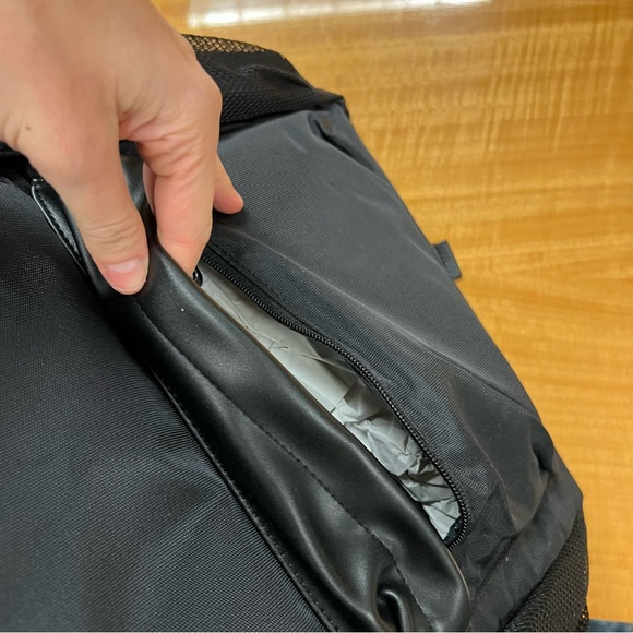 NWT Robert Graham Always Behind You Black Backpack - Picture 4 of 11